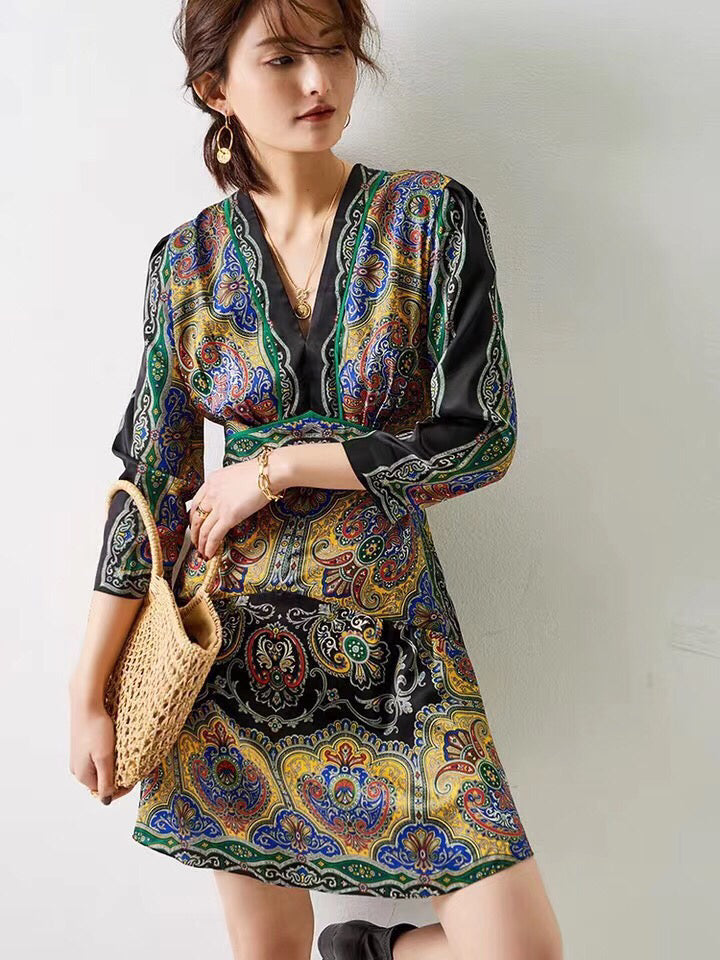 2020 Spring and Summer New Ethnic Style V-neck Retro Printed Long-Sleeved women's Dress